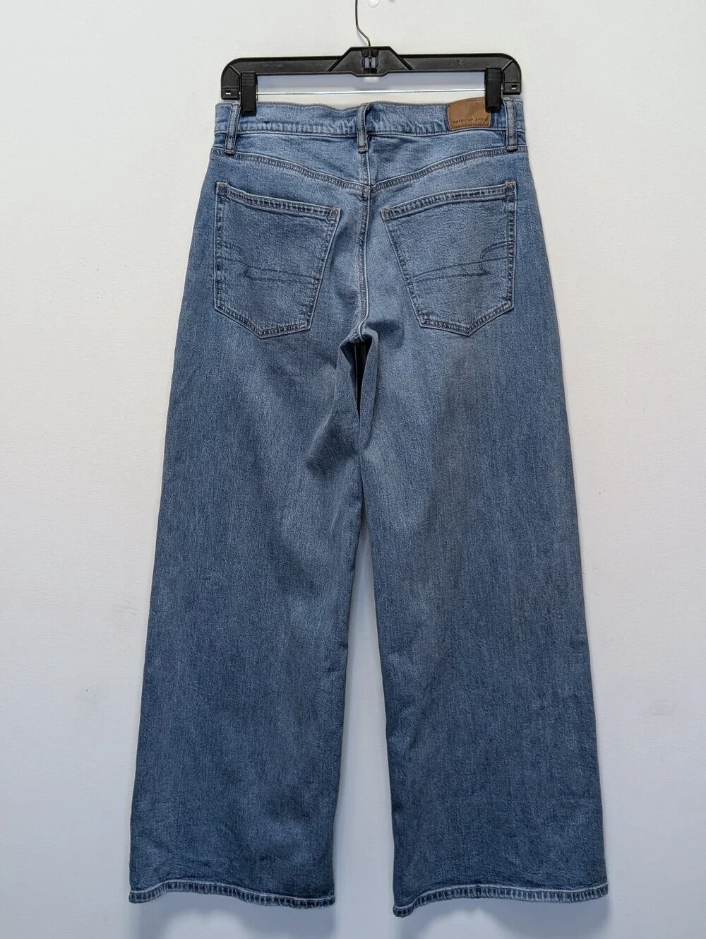 American Eagle Dreamy Drape Stretch Low-Rise Ultra Wide-Leg Jean Size 2